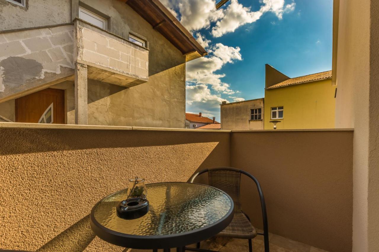 2Sis 2 Apartments Zadar Værelse billede